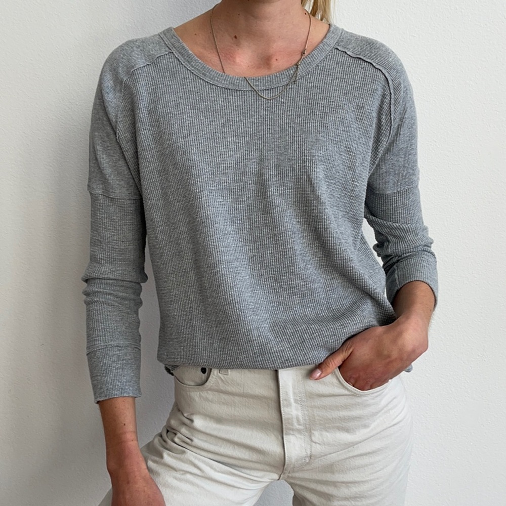 TNA drop shoulder knit sweater S aritzia